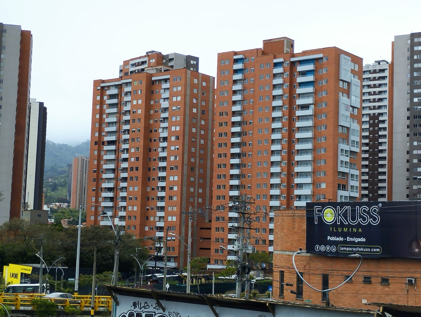 VIVARE