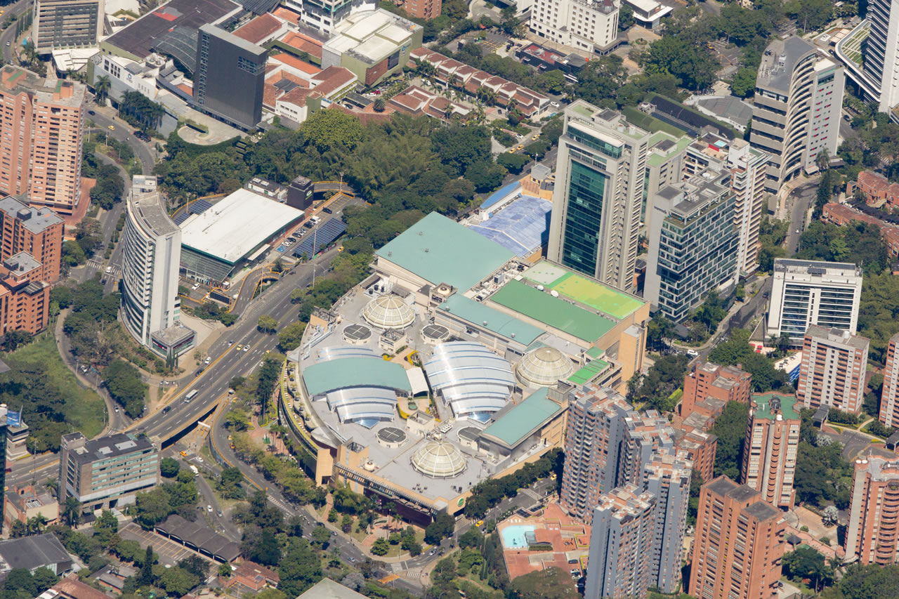 CENTRO COMERCIAL SANTAFE 